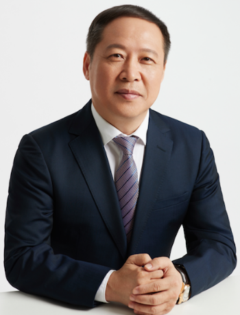 2020企业社会责任荣誉盛典在深圳举办 燕之屋董事长、创始人黄健获评“2020年度责任人物”