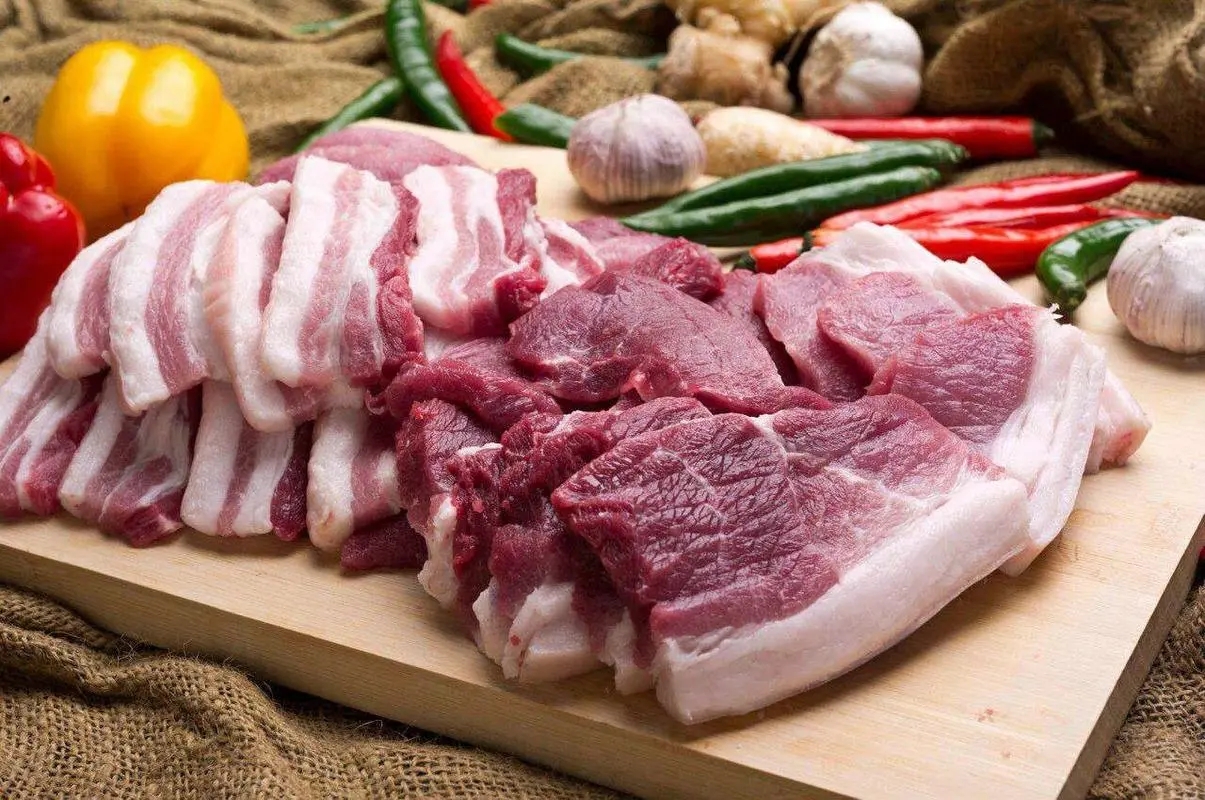 黑猪肉比白猪肉更有营养吗？