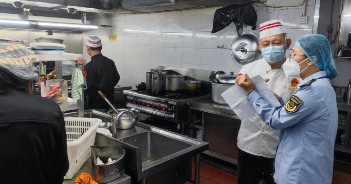 琼中市场监管局圆满完成2023年琼中县“两会”期间食品安全保障工作