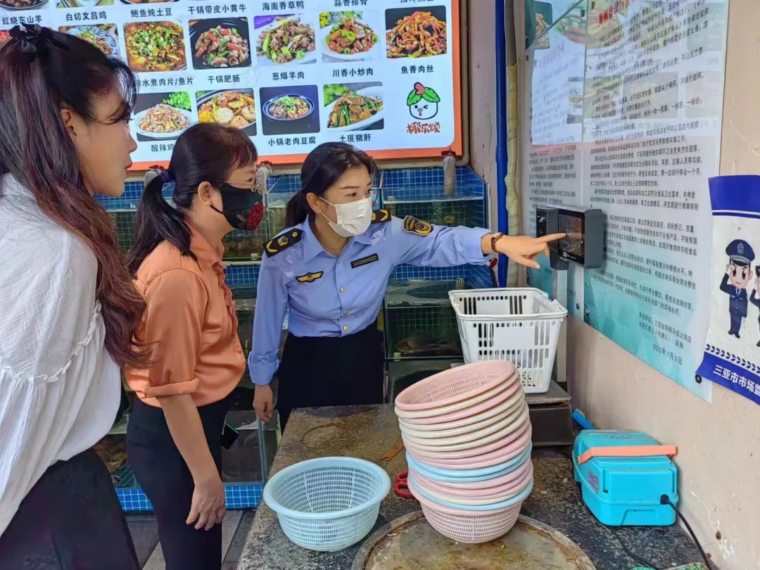 筑牢食品安全防线，保障市民游客“舌尖上的安全”