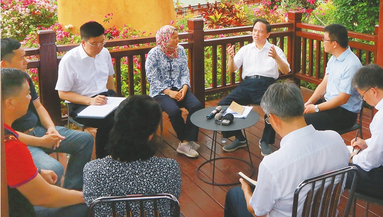 刘赐贵：牢记习总书记重要嘱托 多渠道带动农民增收 在全面建成小康社会的道路上不断奋进