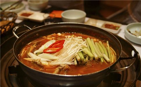 地沟油作火锅锅底不能成为“潜规则”