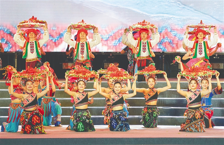 三亚&ldquo;三月三&rdquo;系列活动开幕式举行