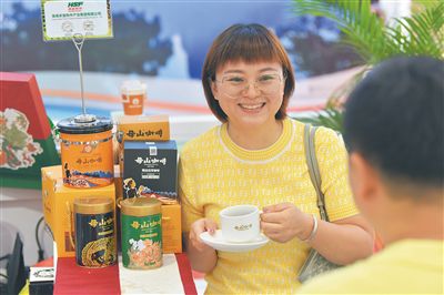海南农垦企业赴消博会“取经”