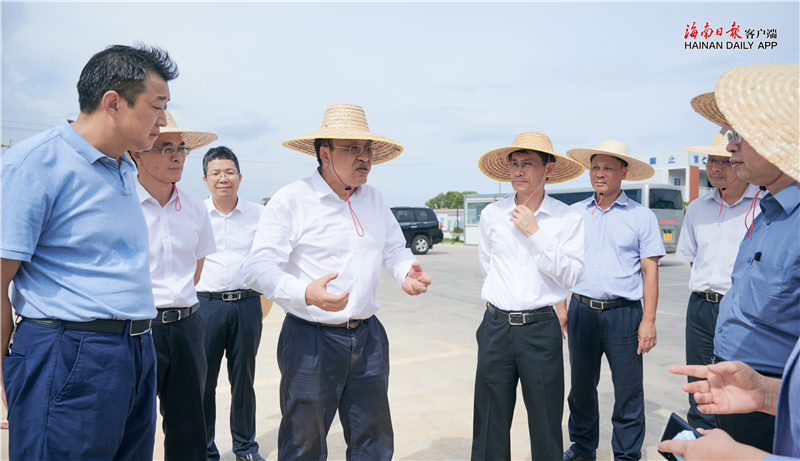 冯飞：加快推进项目建设打造特色优势学科