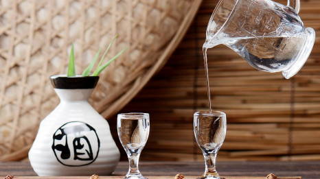 白酒消费旺季到来 趋势显现