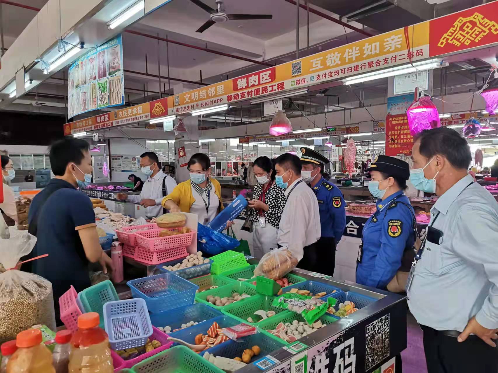 海南保亭强化节日市场监管，确保群众放心过年