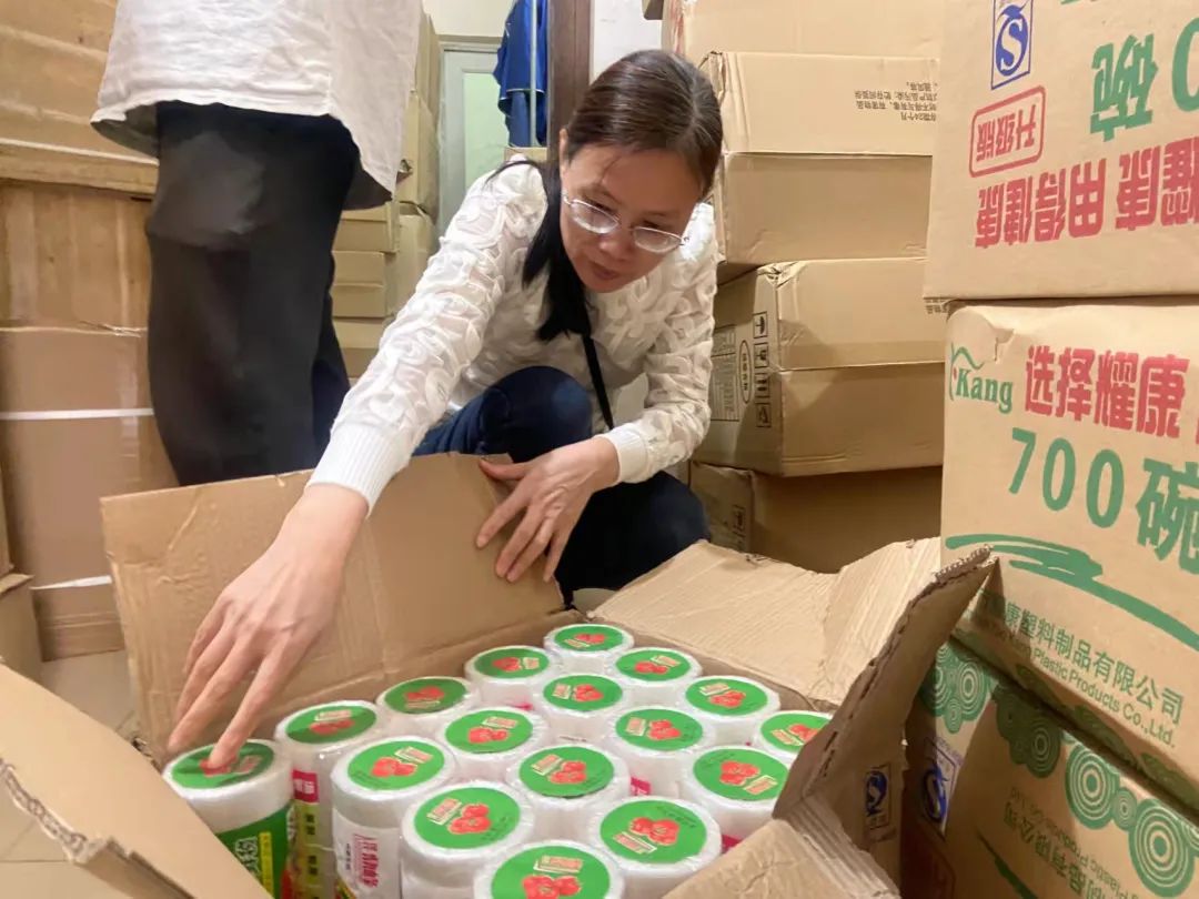 违规储存不可降解塑料制品，海口市场监管美兰分局查处这家仓库