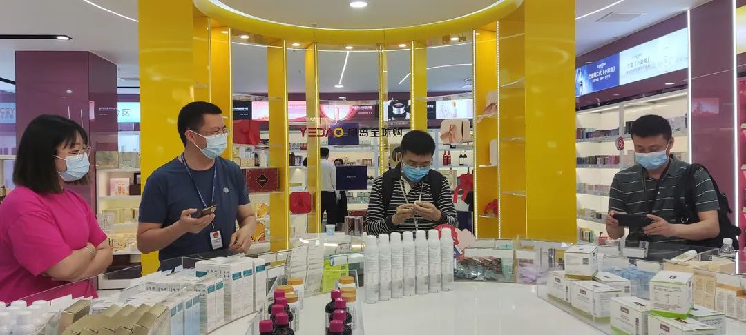 守护用妆安全！海口市市场监管局化妆品监管科联合开展化妆品经营秩序监督检查