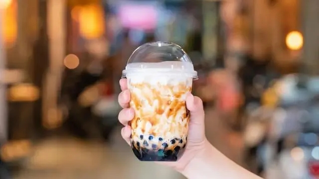 新茶饮相继降价 巧克力礼盒遇冷 新消费无法拿捏年轻人了？