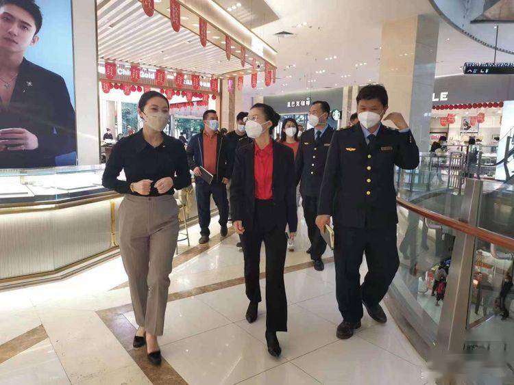 陵水县副县长郑莉带队开展春节食品安全检查