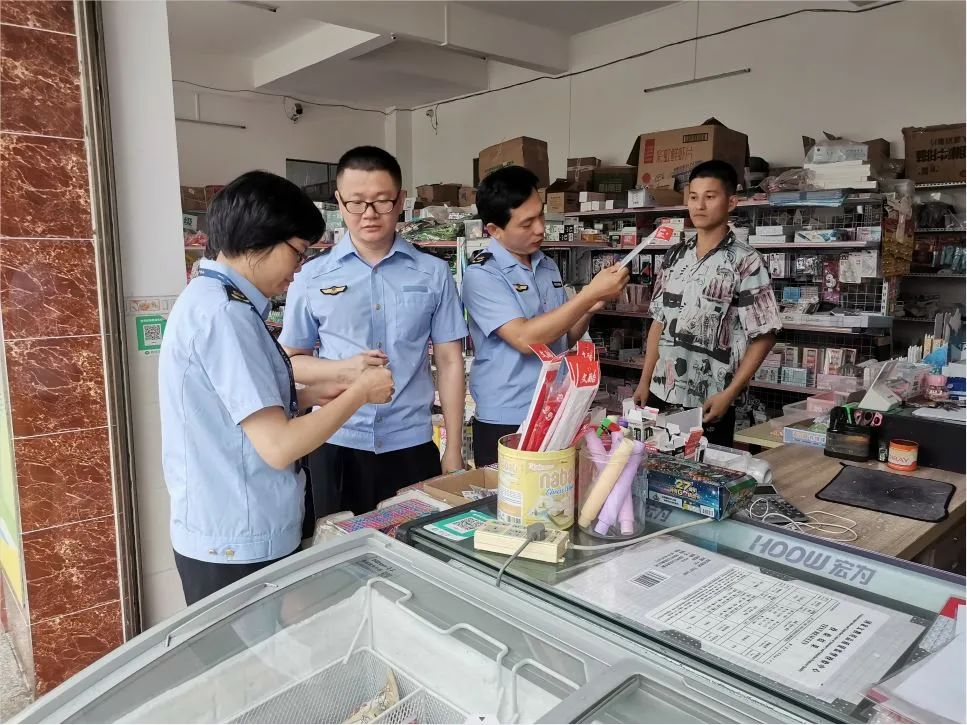 为“五一”假期保驾护航，定安县市场监管在行动