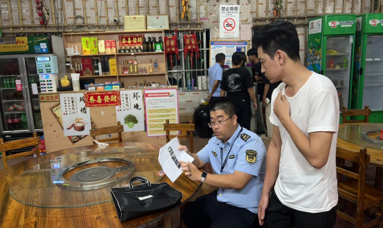 海南保亭县开展餐饮环节专项整治提升餐饮业质量安全