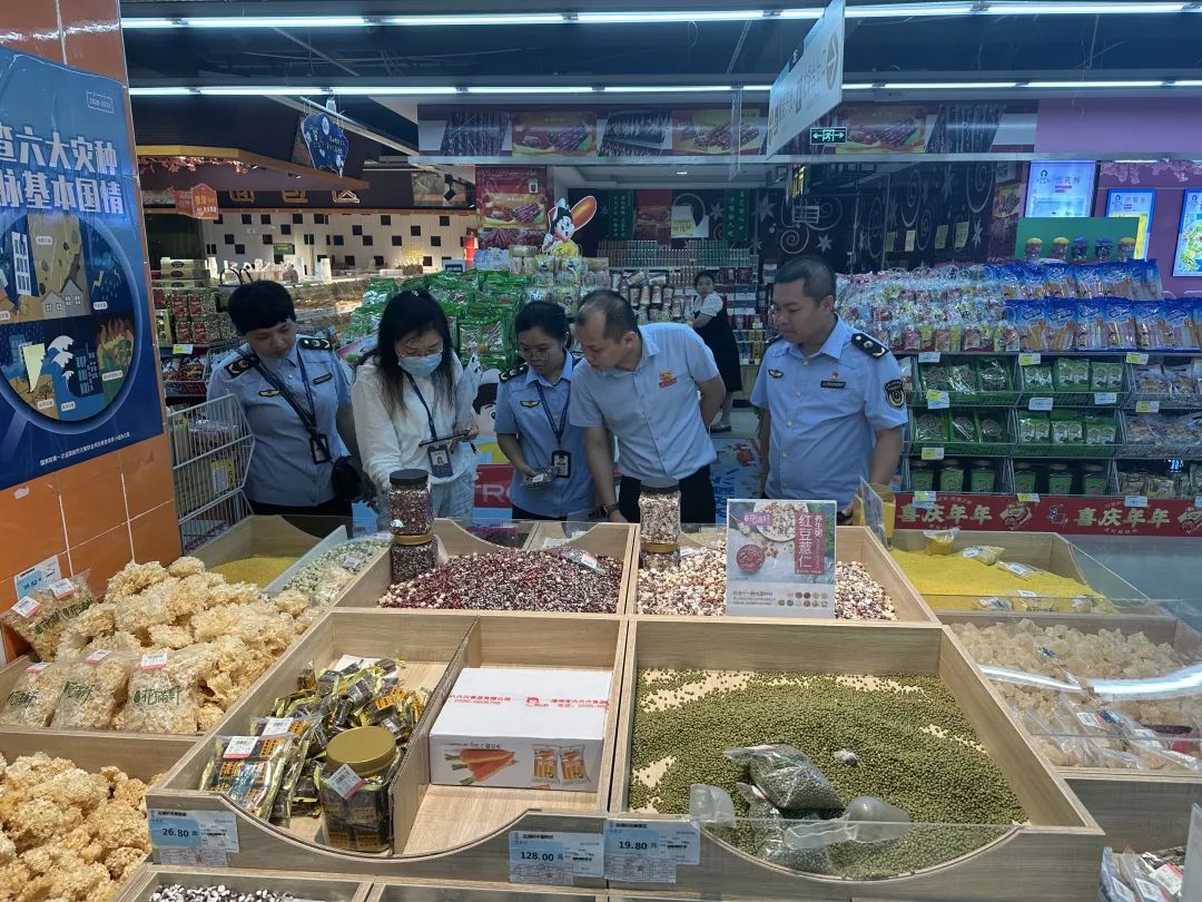 琼中县市场监管局率先开展食品销售企业体系检查 提升企业食品安全管理水平