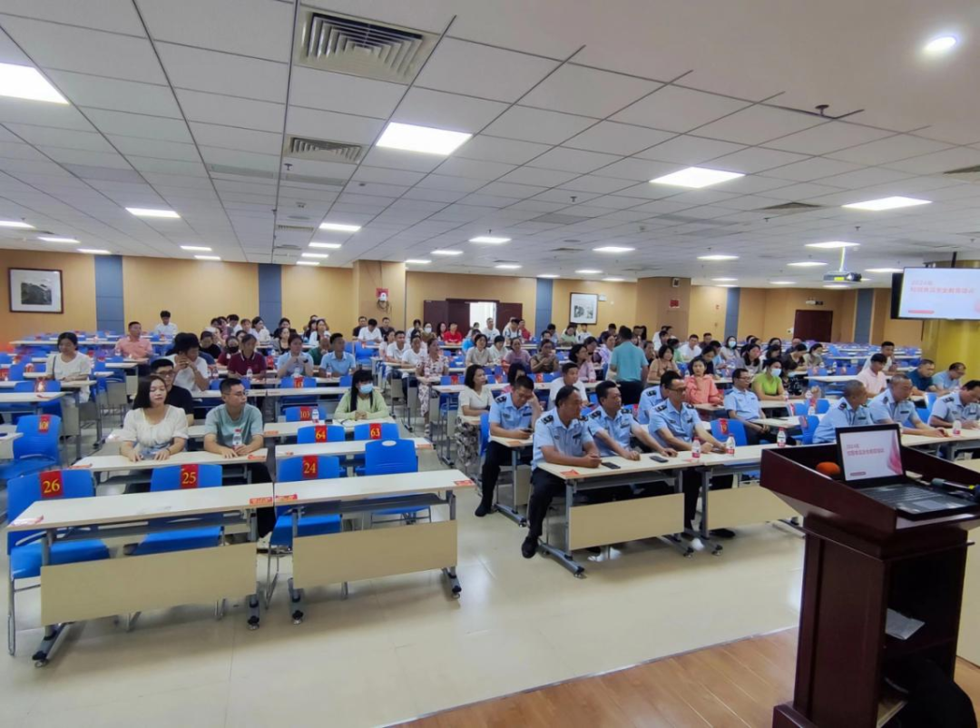 深化安全意识 落实管理责任——乐东县召开校园食品安全管理专题培训班