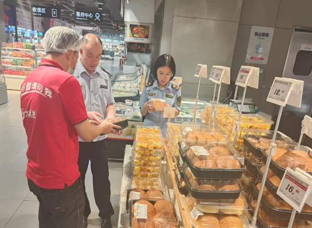 三亚市市场监管局开展“五一”节前食品安全检查