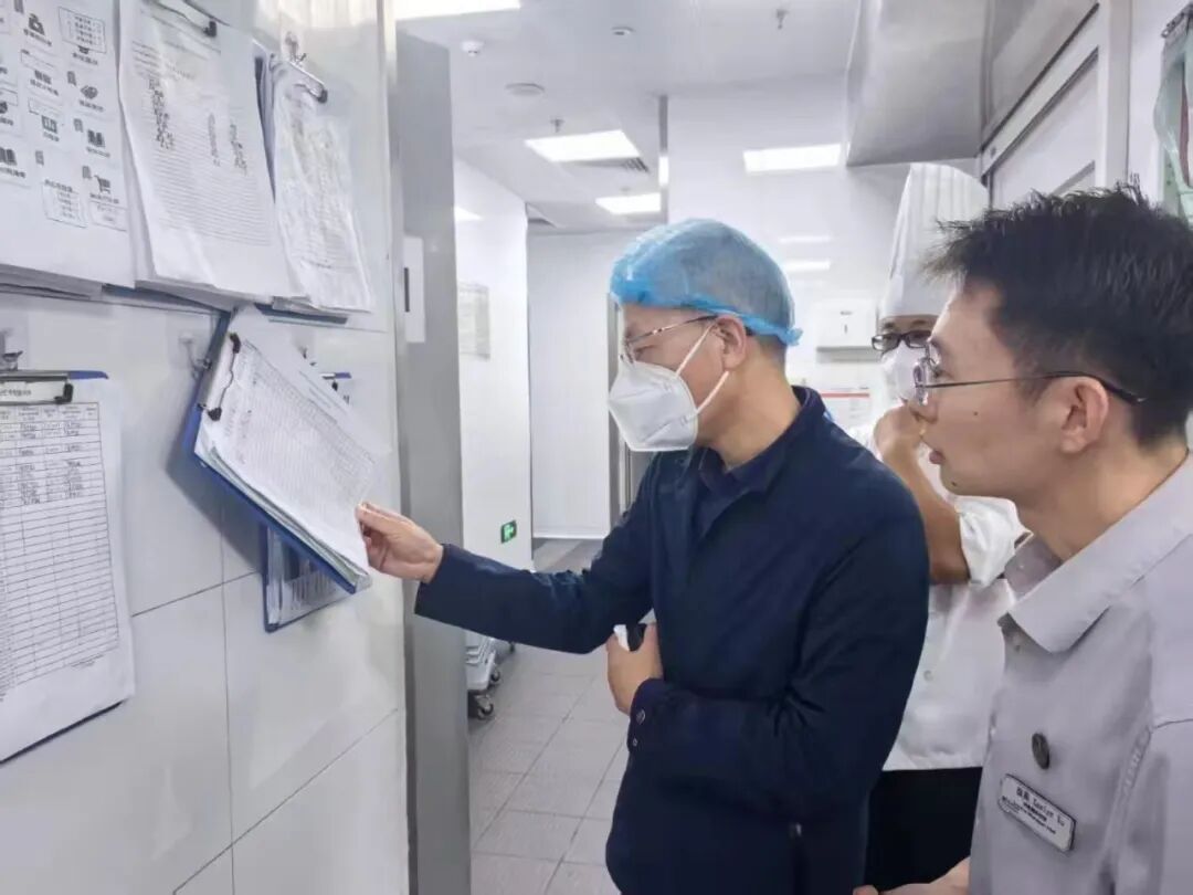 海南省市场监管局赴三亚对亚沙会接待酒店开展食品安全检查