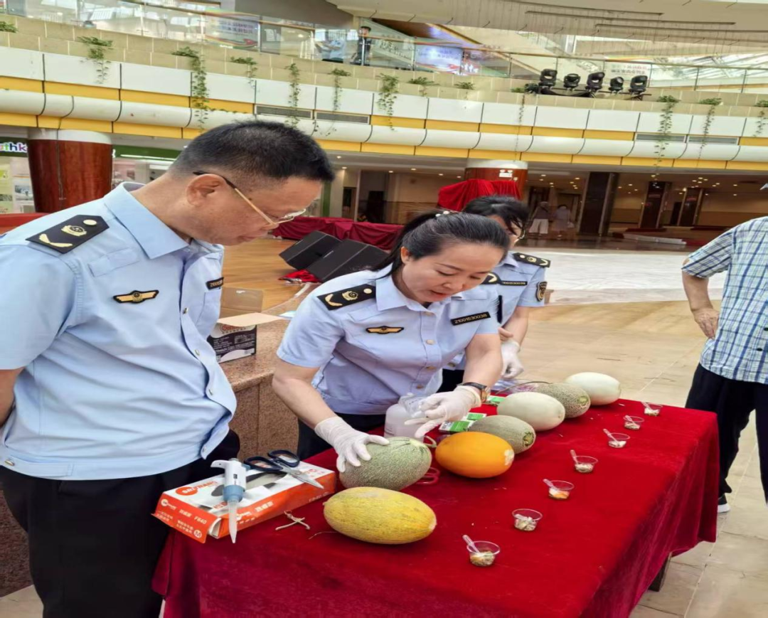 乐东县市场监督管理局扎实开展重点商标专项检查与涉外知识产权风险防范宣传工作