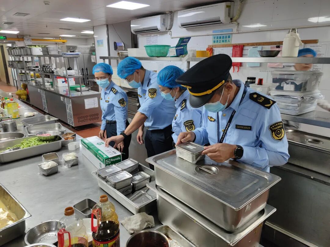 护航博鳌亚洲论坛年会｜三亚市市场监管局开展食品相关产品质量安全检查 筑牢年会安全防线